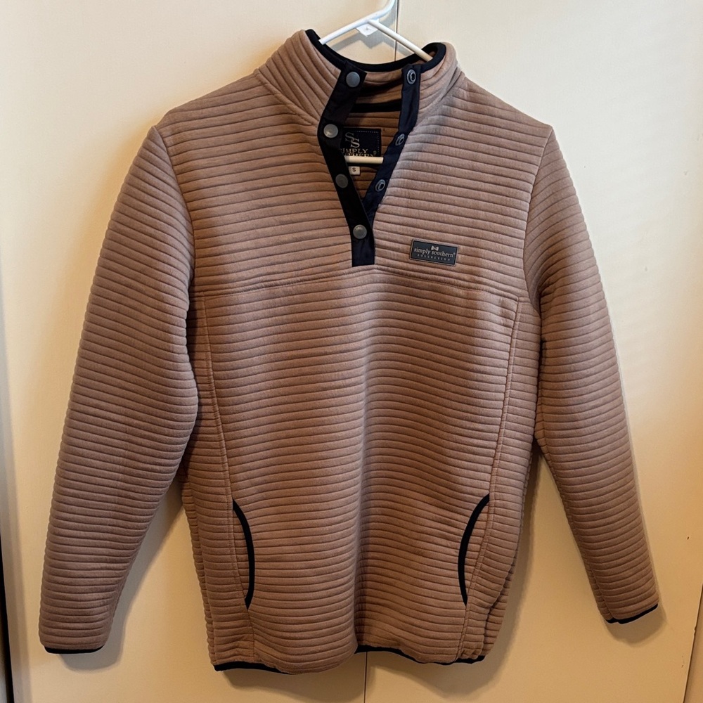 Simply Southern Women’s Small NWOT Tan Black Trim Snap Button Pullover